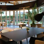 Ibis Hotel 3*