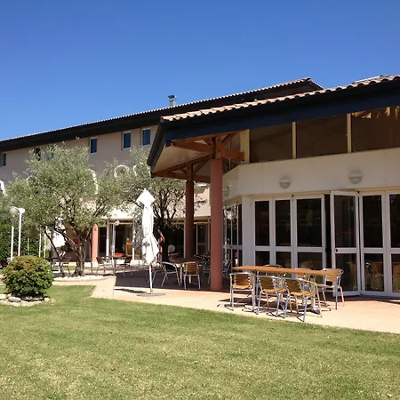 Ibis Hotel 3*