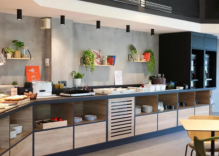 Отель Ibis 3*