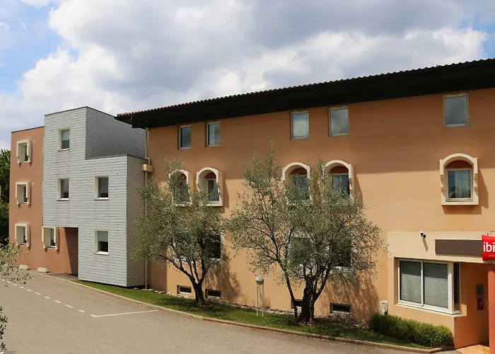 Ibis 3*