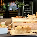 Ibis Hotel 3*