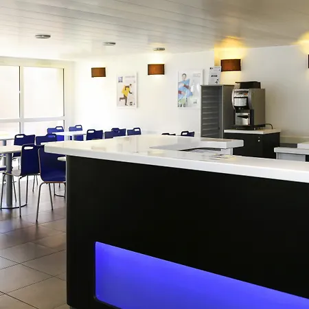 Ibis Hotel 3*