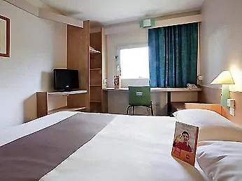 Ibis Hotell 3*