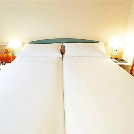 Ibis 3*