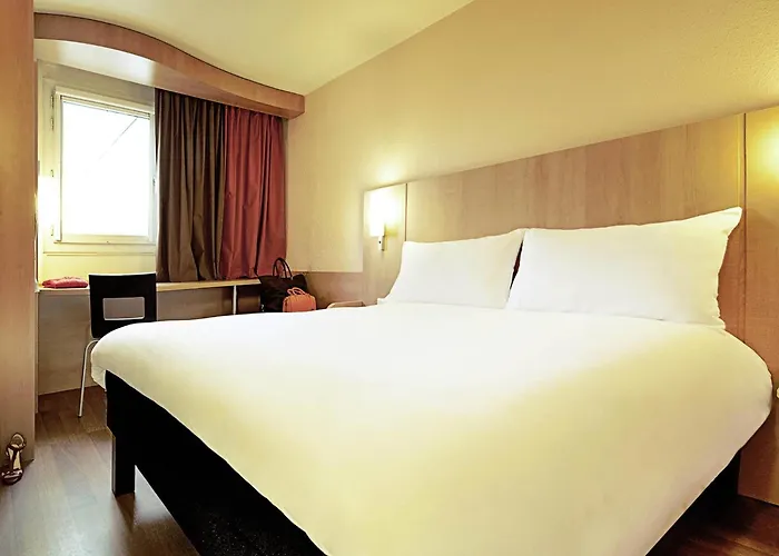 Ibis 3* Aubenas